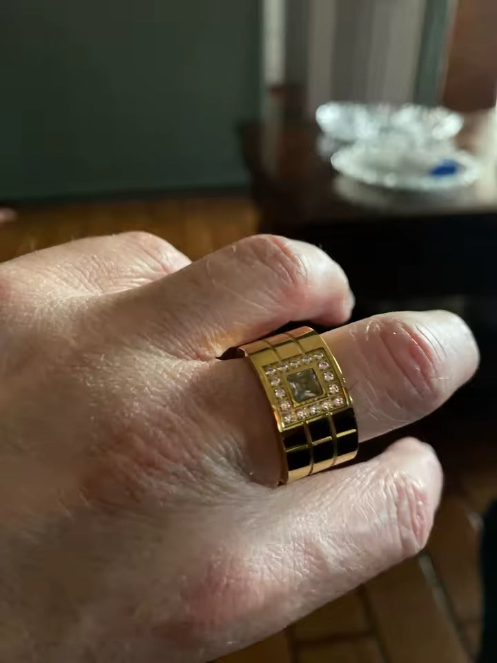 Anel Orbit Banhado a Ouro 18k Premium