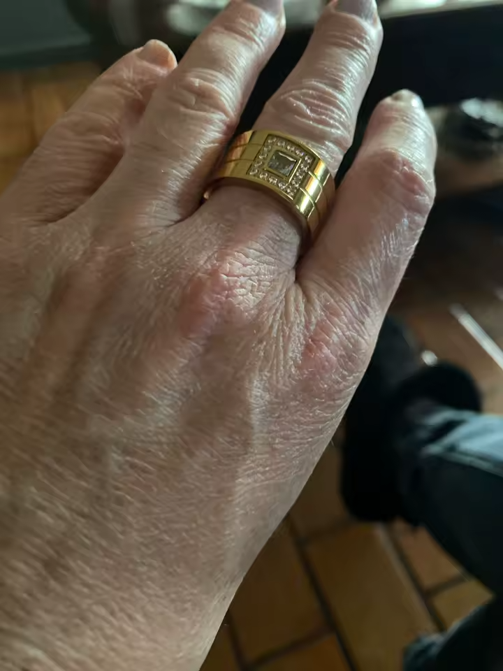 Anel Orbit Banhado a Ouro 18k Premium
