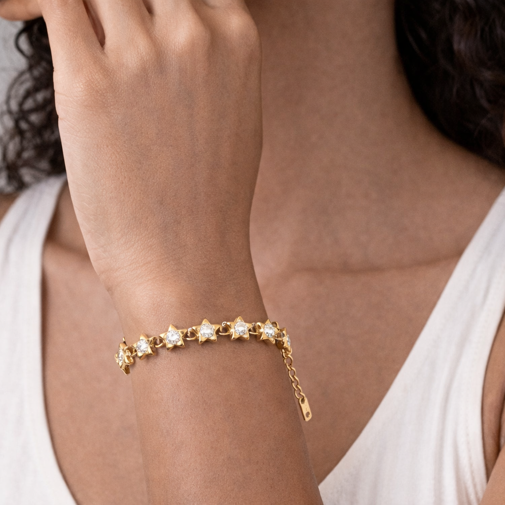 Bracelete Estelar cravejado Banhado a Ouro 18K
