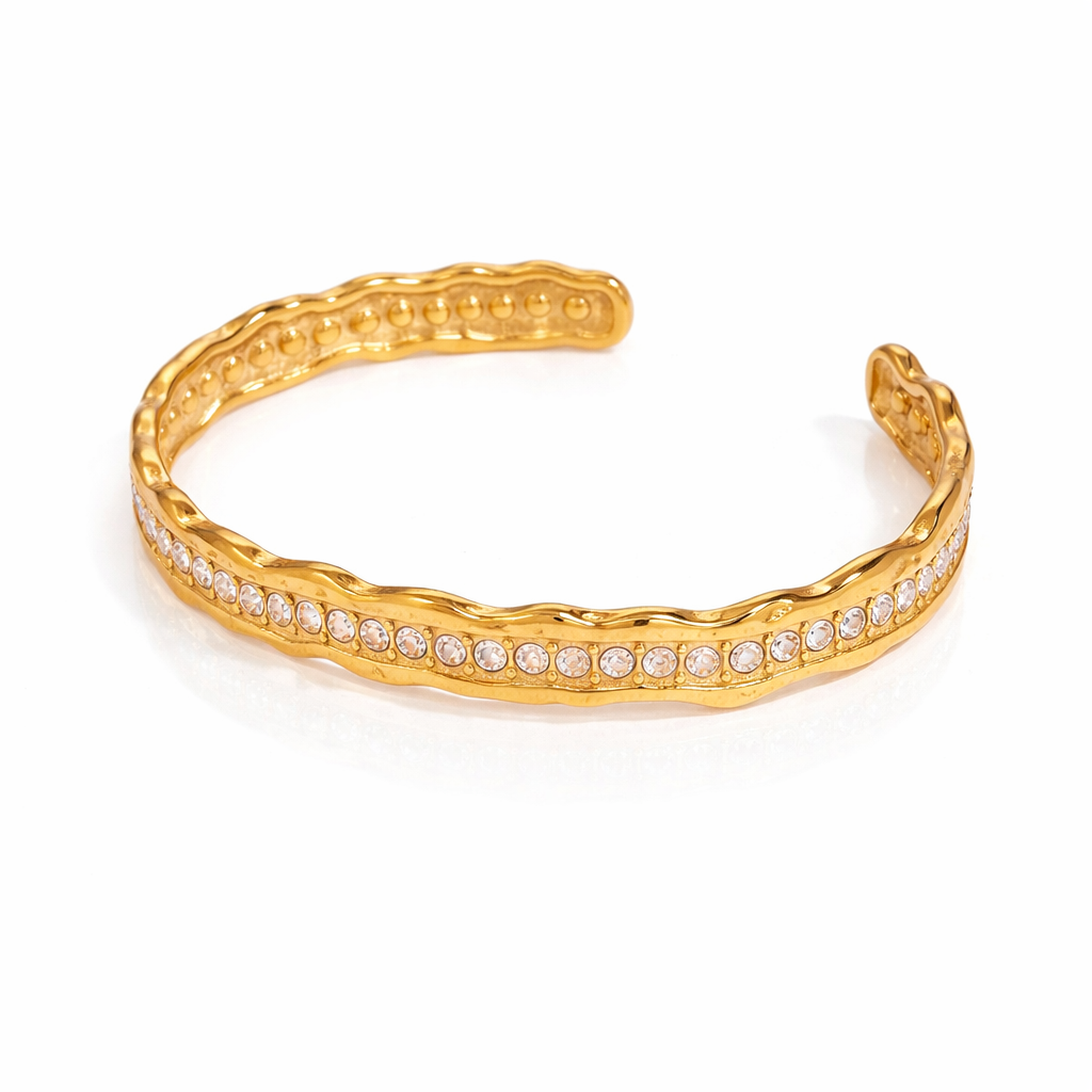 Bracelete Infinite Cravejado Banhado a Ouro 18K