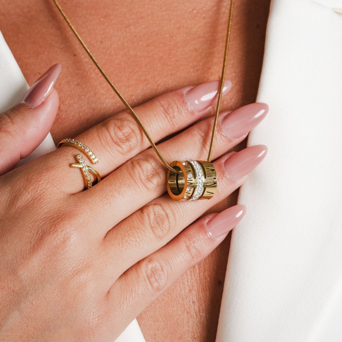Colar Triplo AroRomano Banhado em Ouro 18k